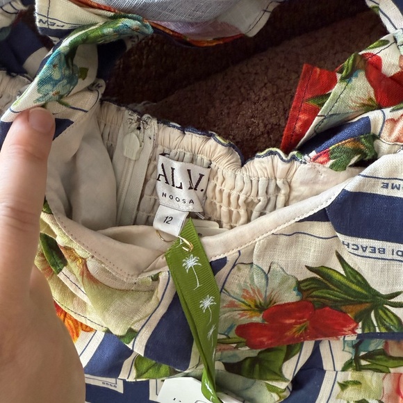 Palm Noosa Gia Linen Maxi Dress - Picture 5 of 9